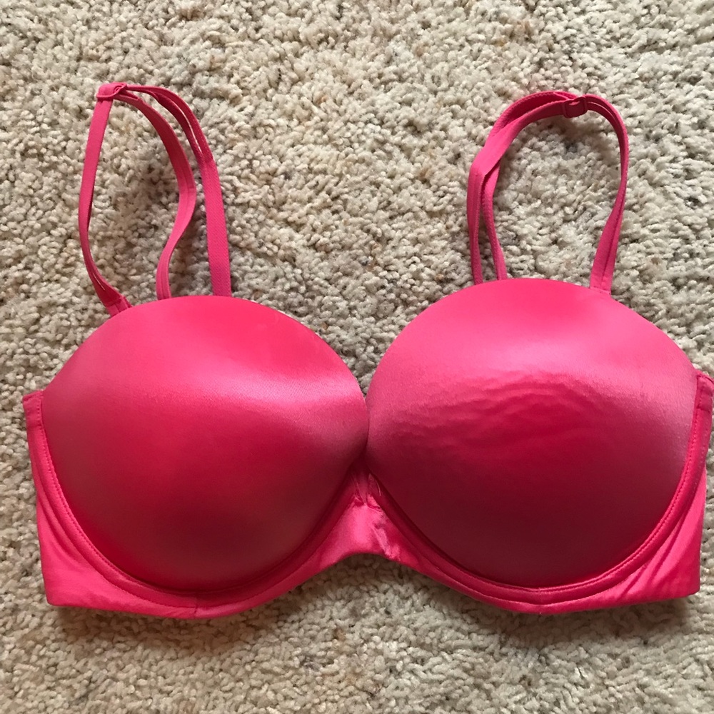 Victoria’s Secret 34DD Bra